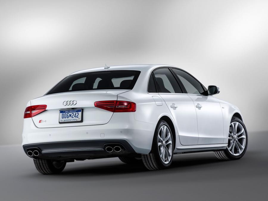  Audi S4 Sedan (B8, 8K) 2012 года  (NA) (фото 4 из 21)